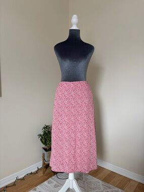 RW&CO pink floral maxi skirt – Size Small
